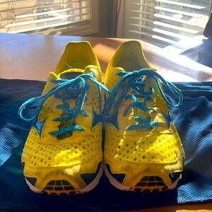 Slightly used women’s Mizuno Dynamotion Fit size 9.5W